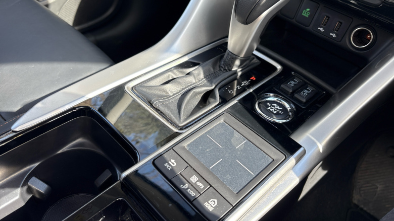 Mitsubishi Eclipse Cross 1.5 Black 5dr CVT 4WD Petrol Hatchback